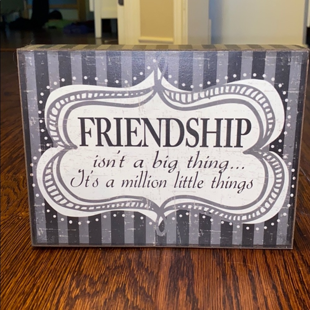 friendship decor